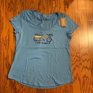 Patagonia Women’s shirt Live Simply
